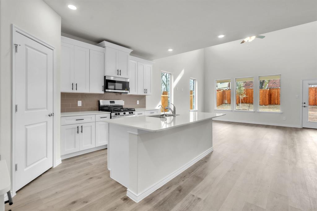 The Landing at Hidden Lakes - Residential