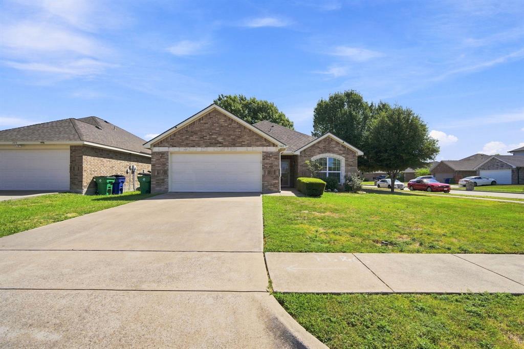 302 Creekside Way