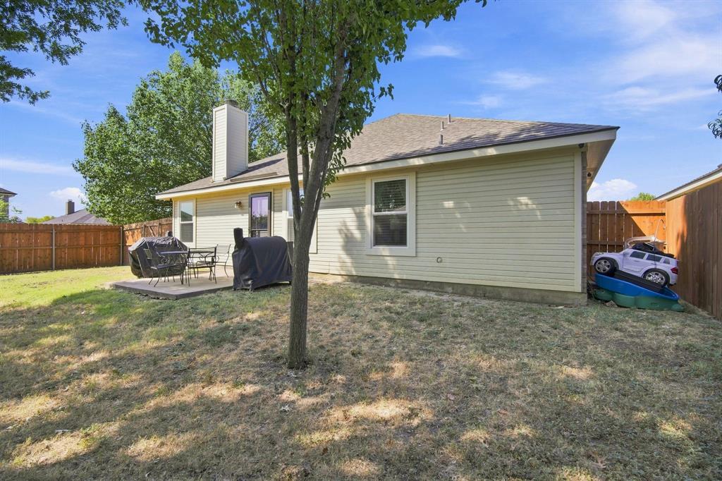 302 Creekside Way