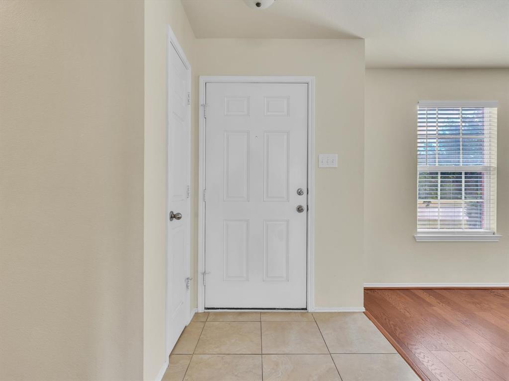 16444 Cowboy Trail