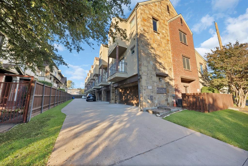 Matilda Condo - Residential