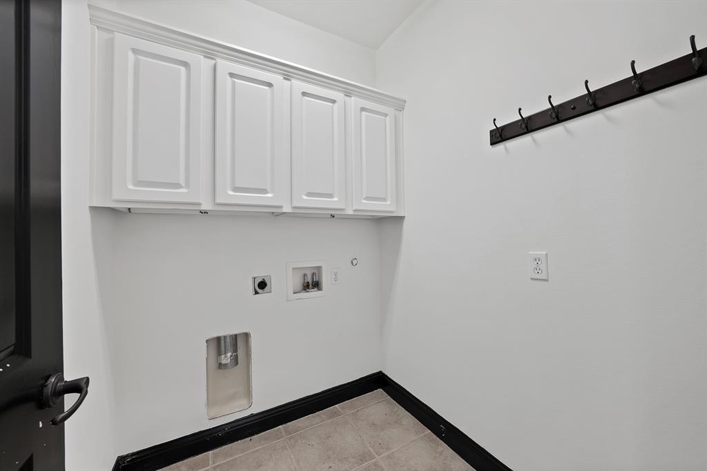 Matilda Condo - Residential