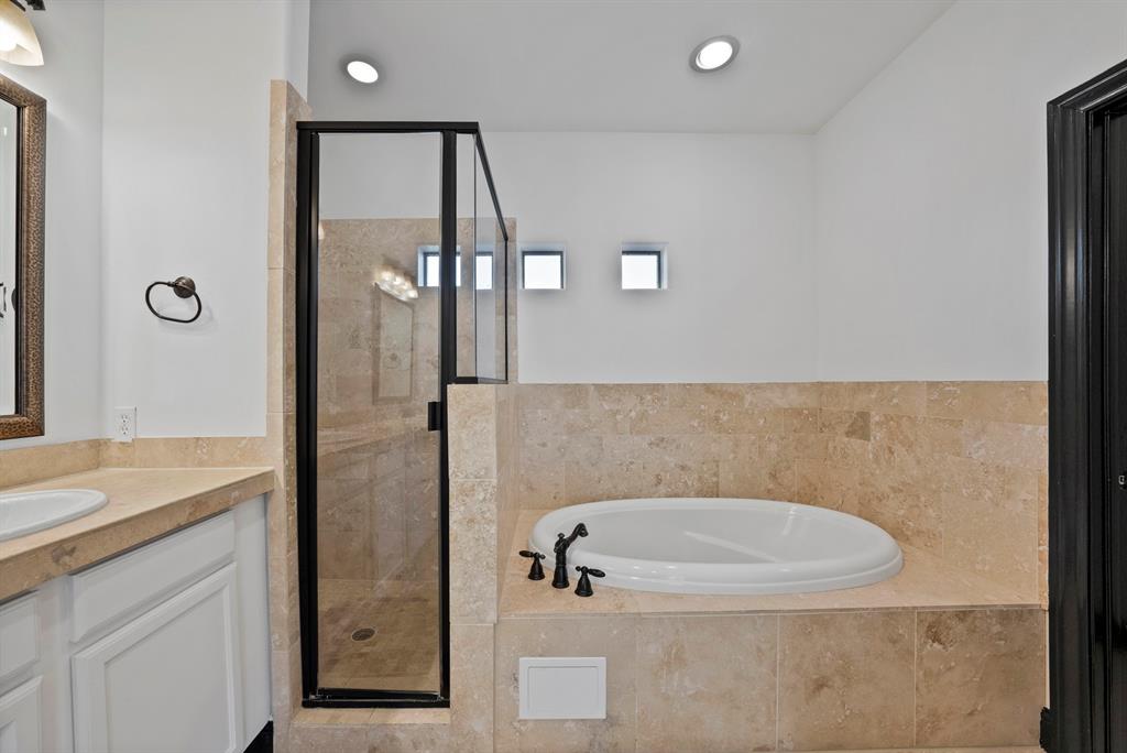 Matilda Condo - Residential