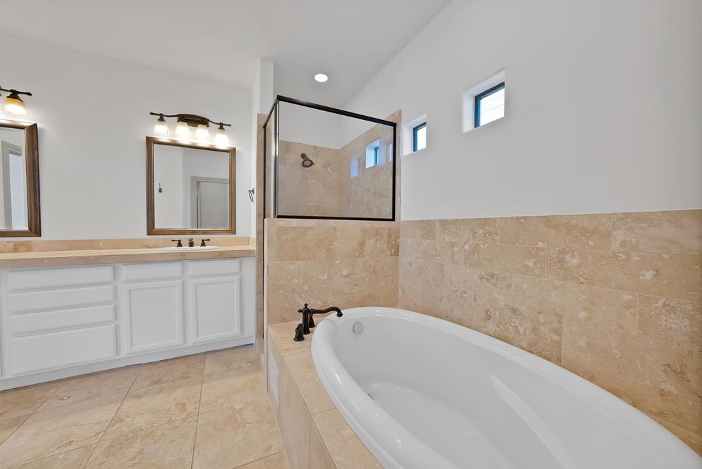 Matilda Condo - Residential