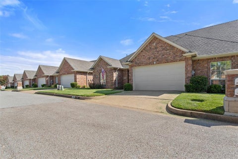 Tiny photo for 2306 Homestead Lane, Tyler, TX 75701 (MLS # 21396857)