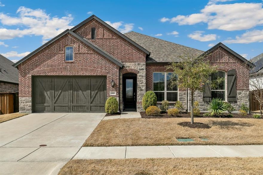 $7k OFFERED IN BUYERS CLOSING COSTS!! If natural light, open living spaces, and timeless design are on your wish list, This Home Delivers!! Gorgeous HIGHLAND HOMES Canterbury floorplan in the sought-after Sonoma Verde community offering 4 bedrooms, 3.1 bathrooms, and a spacious 3-car tandem garage designed for both comfort and everyday living. Step inside to an open layout featuring wood-look flooring, soaring ceilings, and large floor-to-ceiling windows that fill the home with an abundance of natural light. The living room is anchored by a stunning floor-to-ceiling stone fireplace with beautiful wood detailing and mantle, creating a warm focal point for the space. Elegant arched doorways add architectural charm throughout. The kitchen is designed for both gathering and functionality with a large island that seamlessly connects the kitchen and living areas. You’ll find abundant cabinetry & storage, quartz countertops, stainless steel appliances, and a decorative dark backsplash. The breakfast room sits just off the kitchen with large windows that continue to bring in plenty of natural light. A versatile flex room off the living area offers endless possibilities—perfect for a home office, media room, playroom, craft room, or whatever suits your lifestyle. The spacious primary suite features a beautiful bay window overlooking the backyard! Luxurious relaxing bath time in oversized garden tub, separate walk-in shower, dual vanities, and a large Texas sized closet. Guest bedroom en-suite is perfect for privacy! Secondary bedrooms offer plush carpet, walk-in closets for comfort and storage. Step outside to a covered patio and grassy backyard—ideal for entertaining, kids, or pets. Residents of Sonoma Verde enjoy resort-style amenities including two pools, parks, playgrounds, sports courts, soccer and baseball fields, a dog park, fishing pond, and more. This home blends thoughtful design with a vibrant community lifestyle.