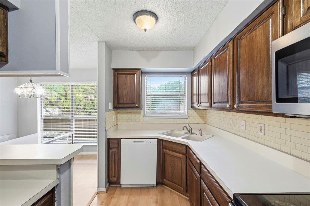 Cloisters Condo The - Residential