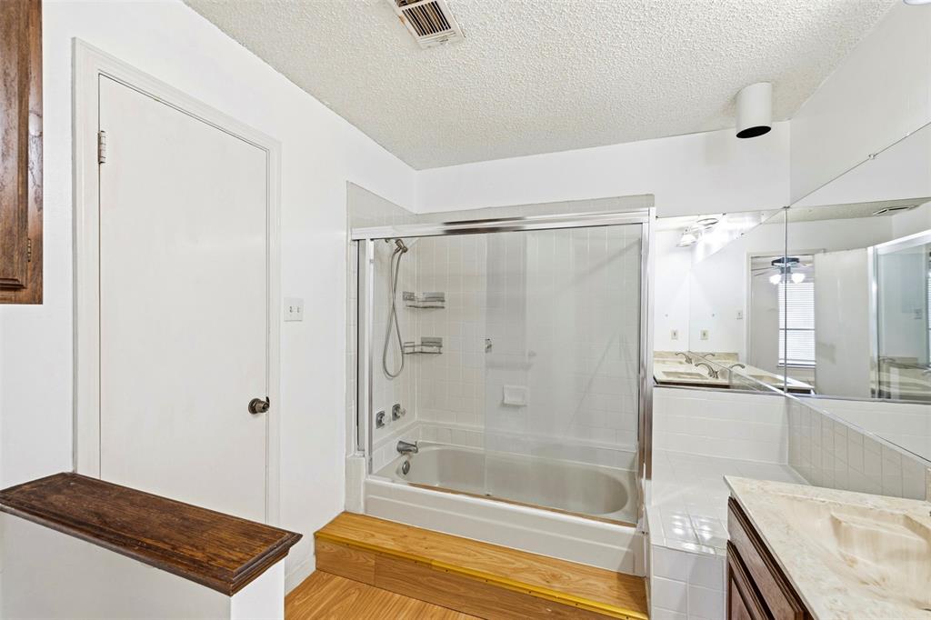 Cloisters Condo The - Residential