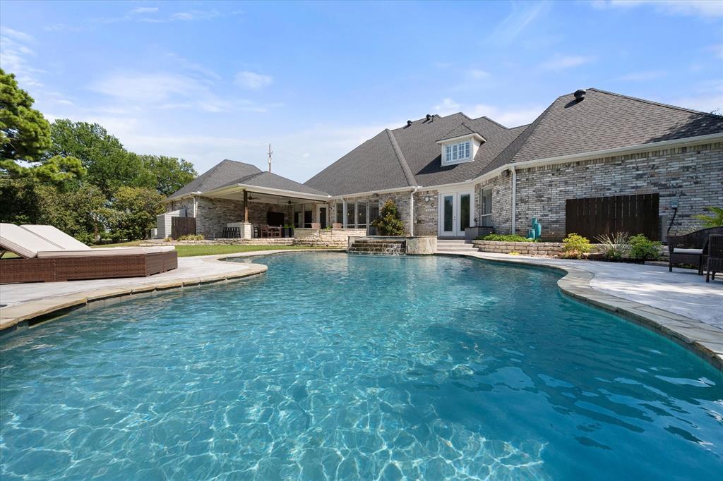 1133 Wales Drive