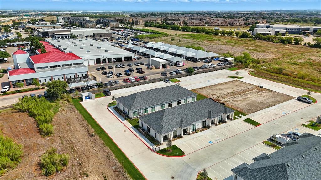 Monarch Crossing - Commercial Lease