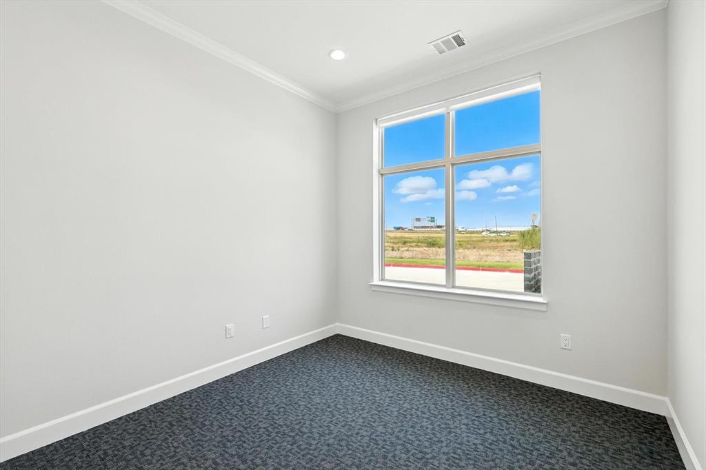 Monarch Crossing - Commercial Lease