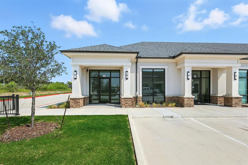 Monarch Crossing - Commercial Lease