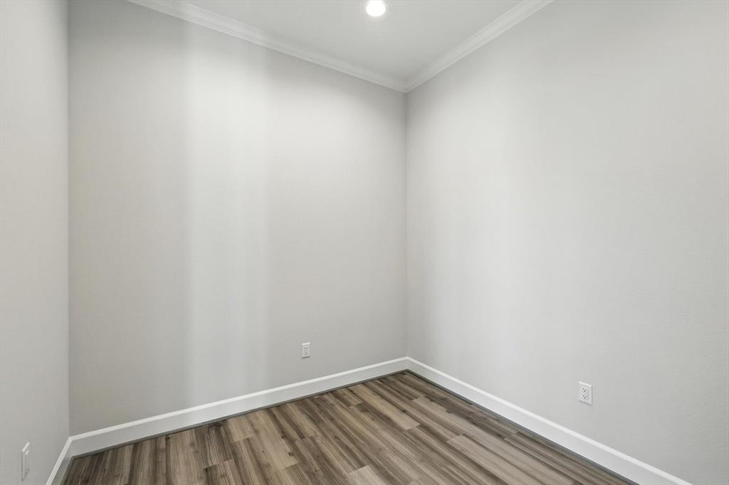 Monarch Crossing - Commercial Lease