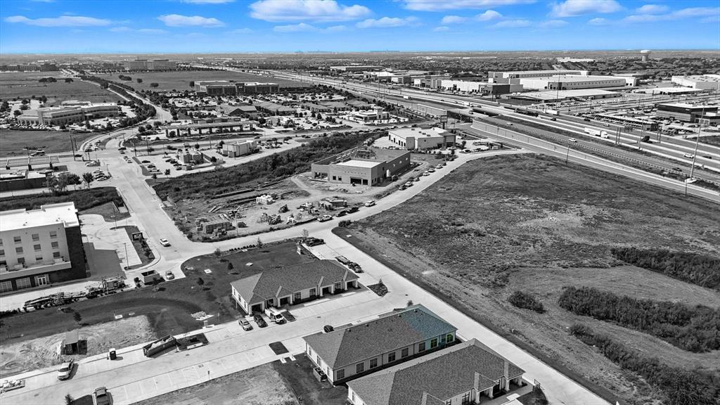 Monarch Crossing - Commercial Lease