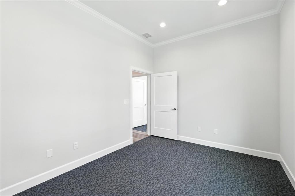 Monarch Crossing - Commercial Lease