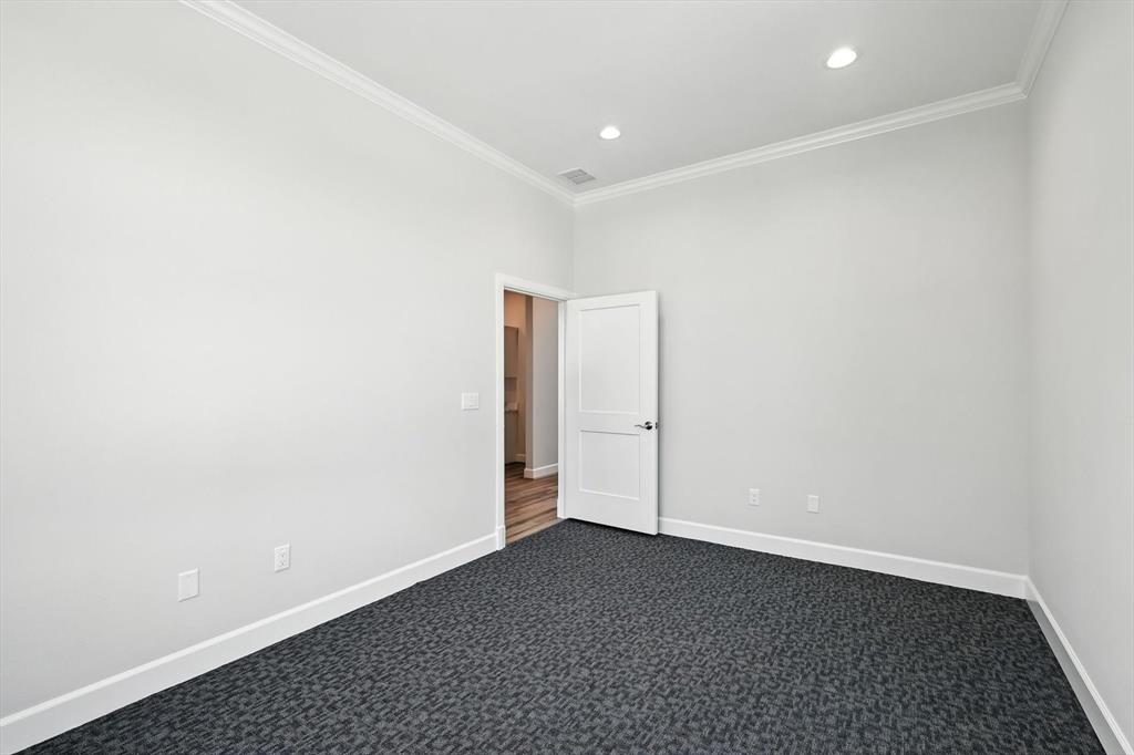 Monarch Crossing - Commercial Lease