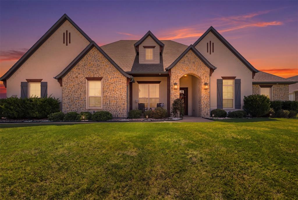 860 San Saba E