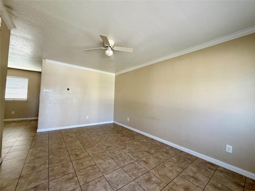 2912 Price Drive