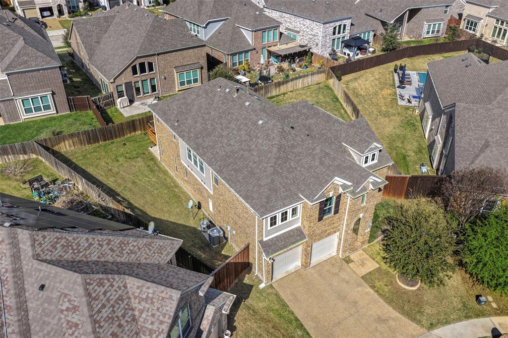 4000 Silk Vine Court