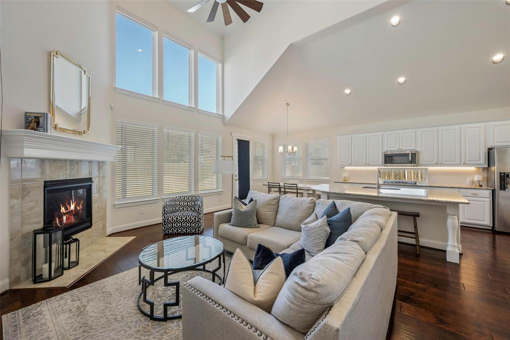 4000 Silk Vine Court