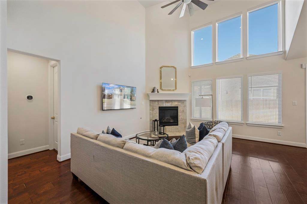 4000 Silk Vine Court