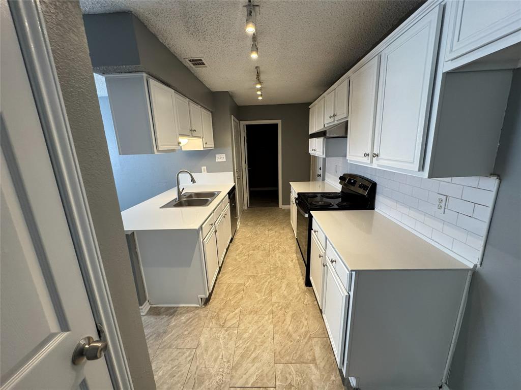 Brook Valley 06 - Residential Lease