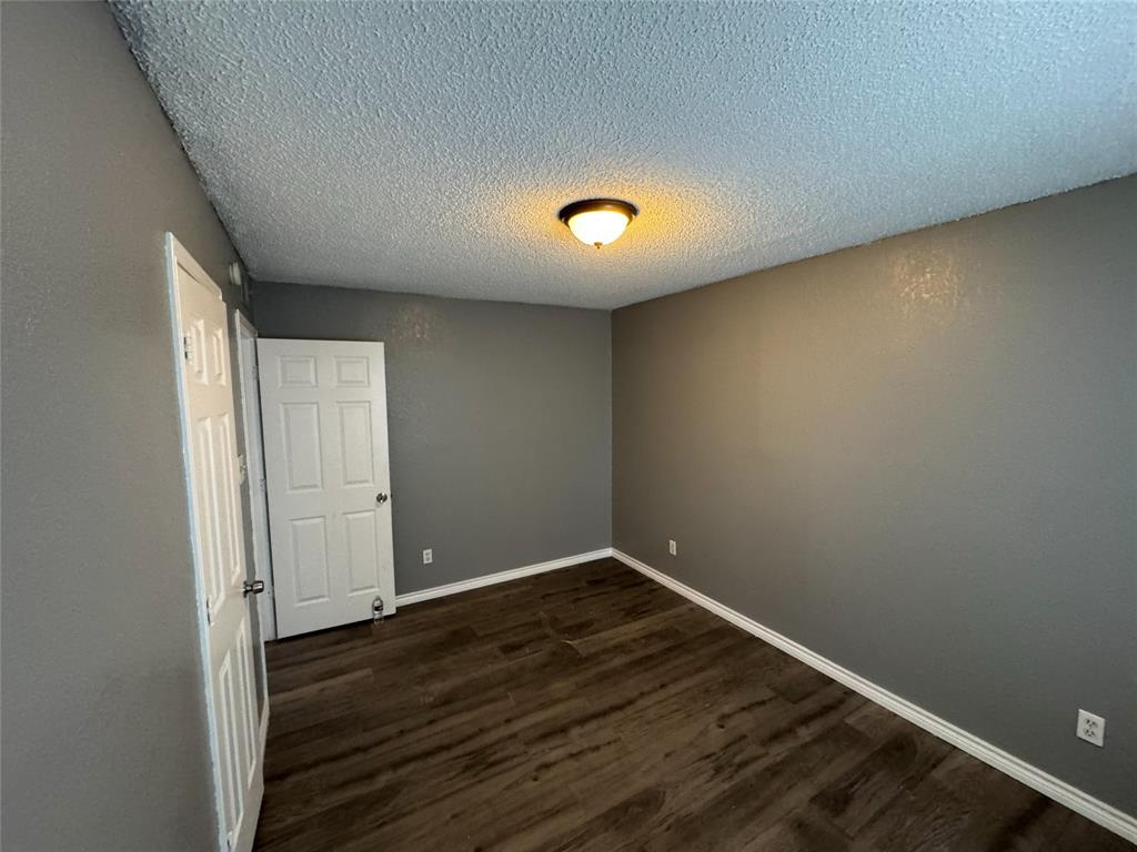 Brook Valley 06 - Residential Lease