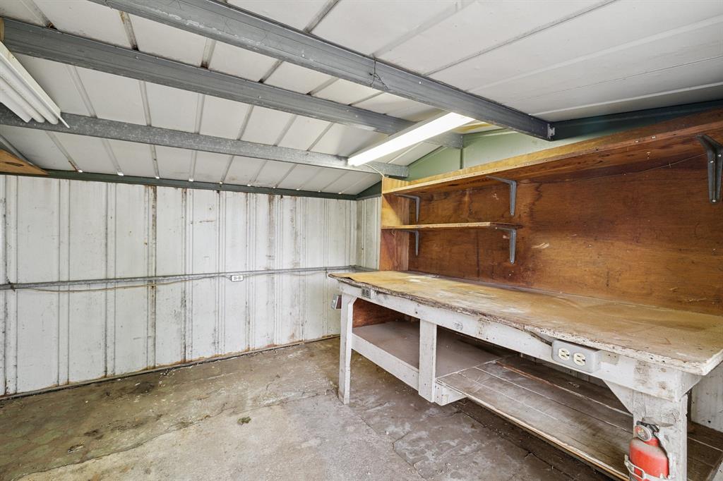 Arlington, Texas 76011, United States, 3 Bedrooms Bedrooms, ,1 BathroomBathrooms,Residential,Pending,165935