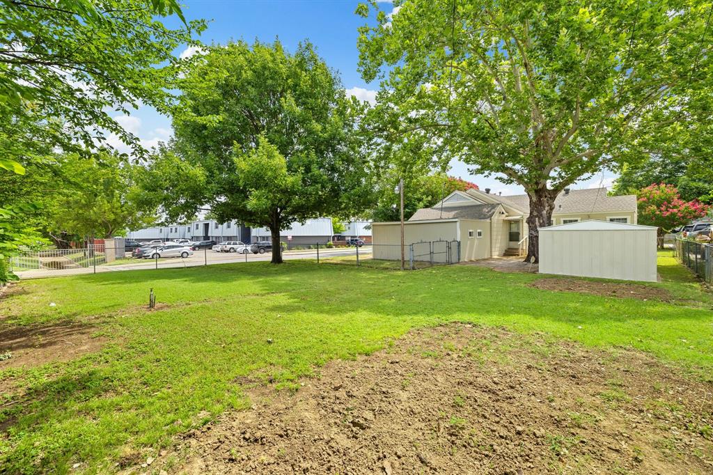 Arlington, Texas 76011, United States, 3 Bedrooms Bedrooms, ,1 BathroomBathrooms,Residential,Pending,165935