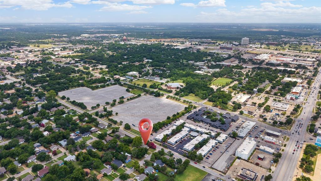 Arlington, Texas 76011, United States, 3 Bedrooms Bedrooms, ,1 BathroomBathrooms,Residential,Pending,165935