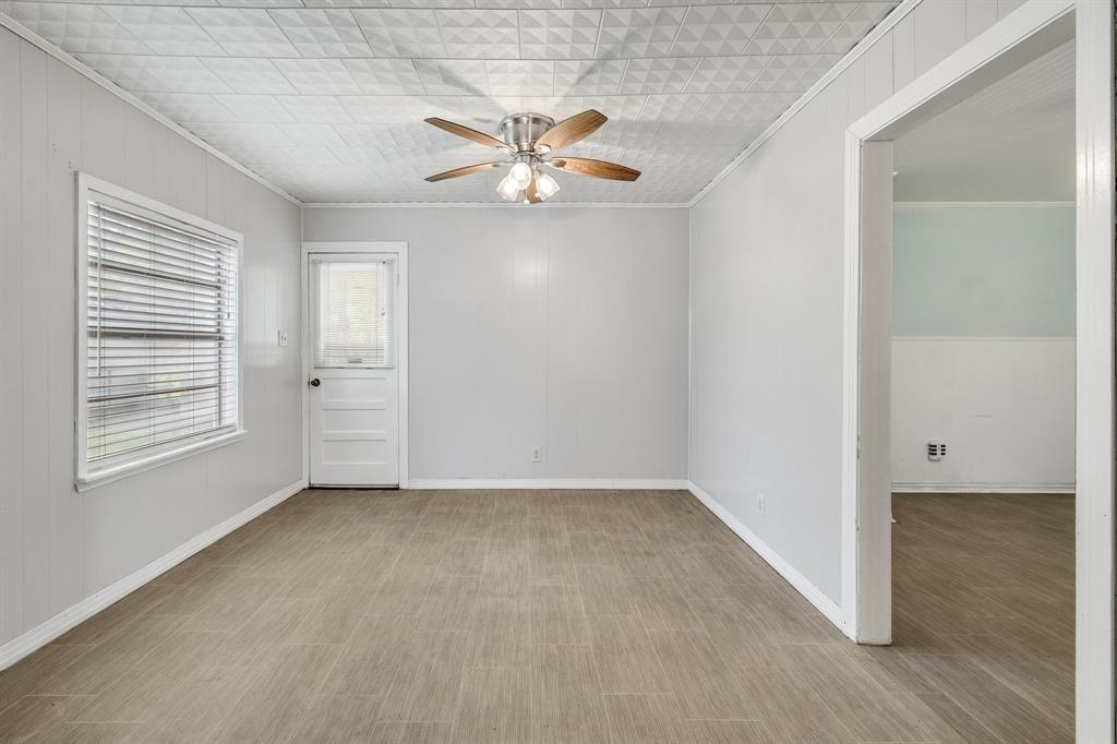 Arlington, Texas 76011, United States, 3 Bedrooms Bedrooms, ,1 BathroomBathrooms,Residential,Pending,165935