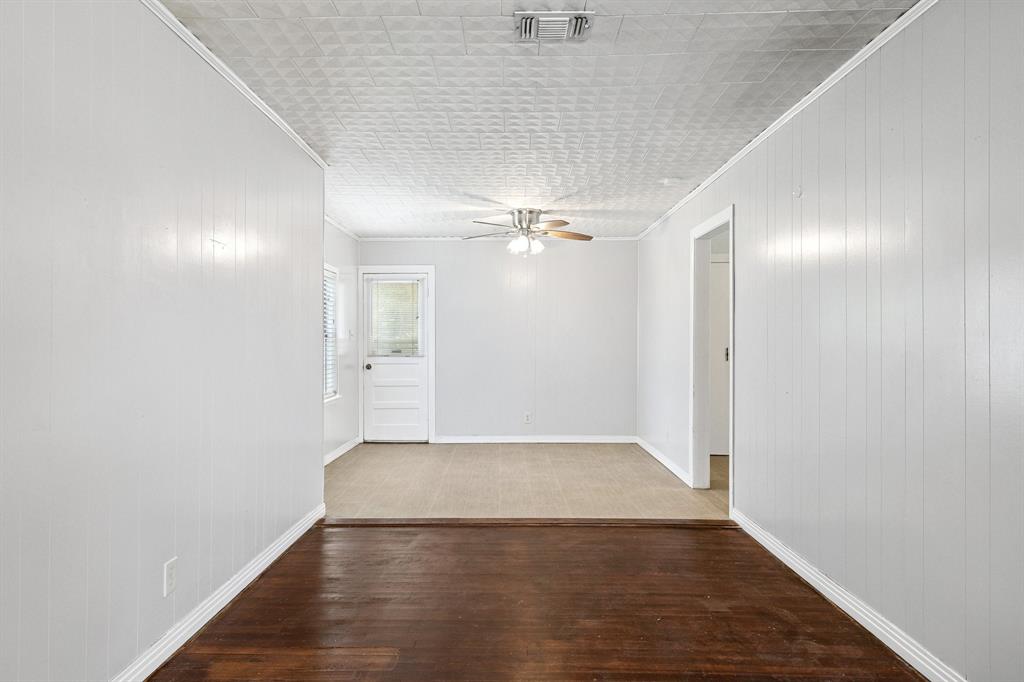 Arlington, Texas 76011, United States, 3 Bedrooms Bedrooms, ,1 BathroomBathrooms,Residential,Pending,165935