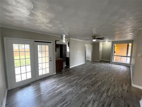 Tiny photo for 3717 Cranston Court E, Irving, TX 75062 (MLS # 21209701)