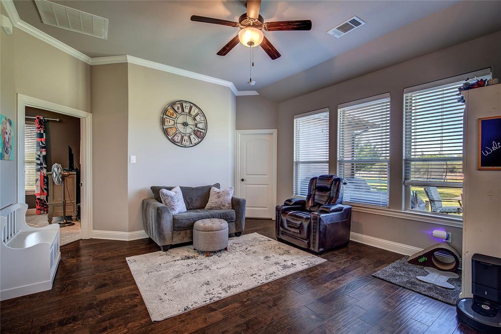 Longspur Estates - Residential