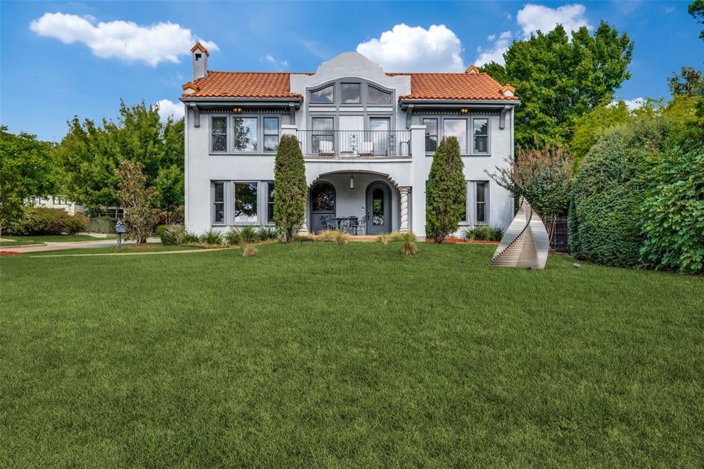 6703 Country Club Circle