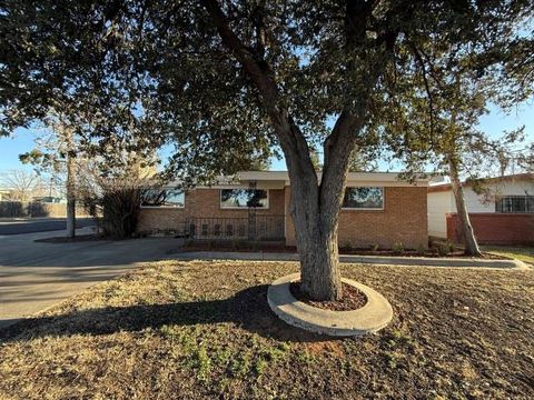 Photo of 1908 E 14th Street, Odessa, TX 79761 (MLS # 21179652)
