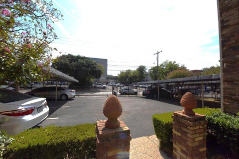 Tiny photo for 2727 Shelby Avenue #M, Dallas, TX 75219 (MLS # 21396638)