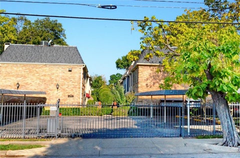 Tiny photo for 2727 Shelby Avenue #M, Dallas, TX 75219 (MLS # 21396638)