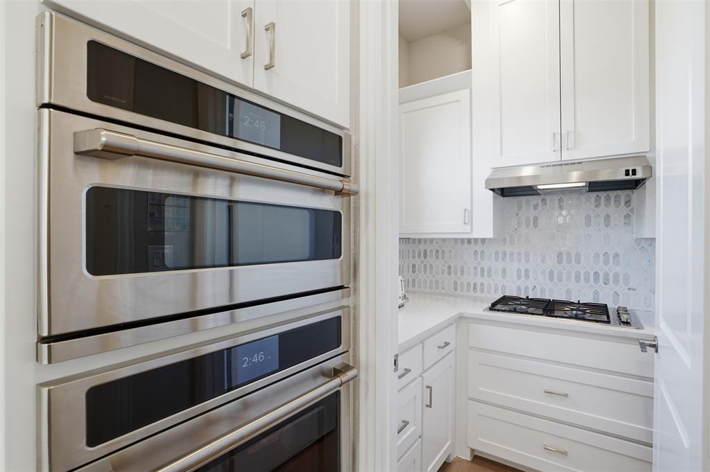 Enclave at Vanguard Way - Residential