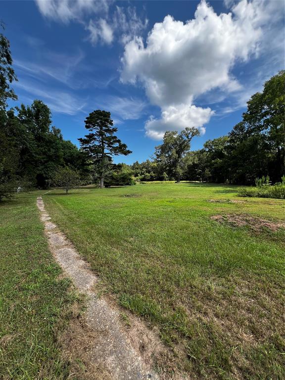 6032 N Market Street