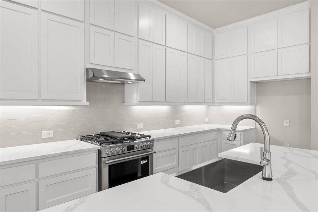 The Abbey at Mercer Crossing - Residential