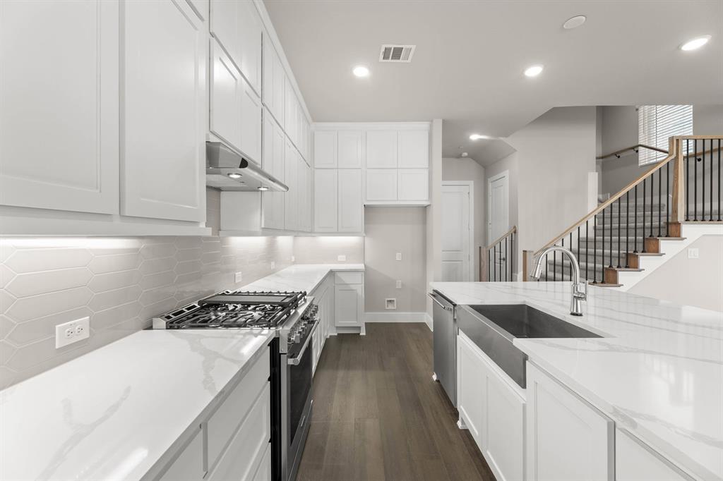 The Abbey at Mercer Crossing - Residential