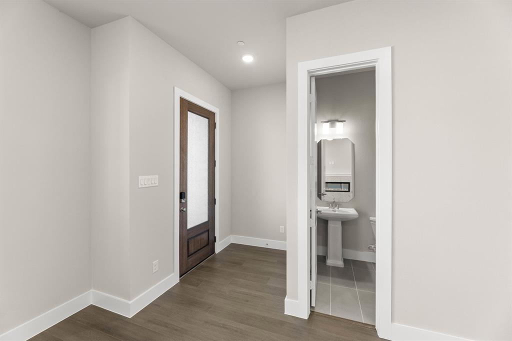 The Abbey at Mercer Crossing - Residential