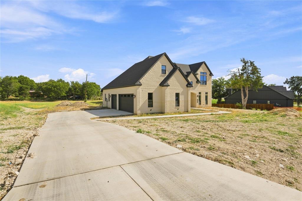 3820 Jacks Loop