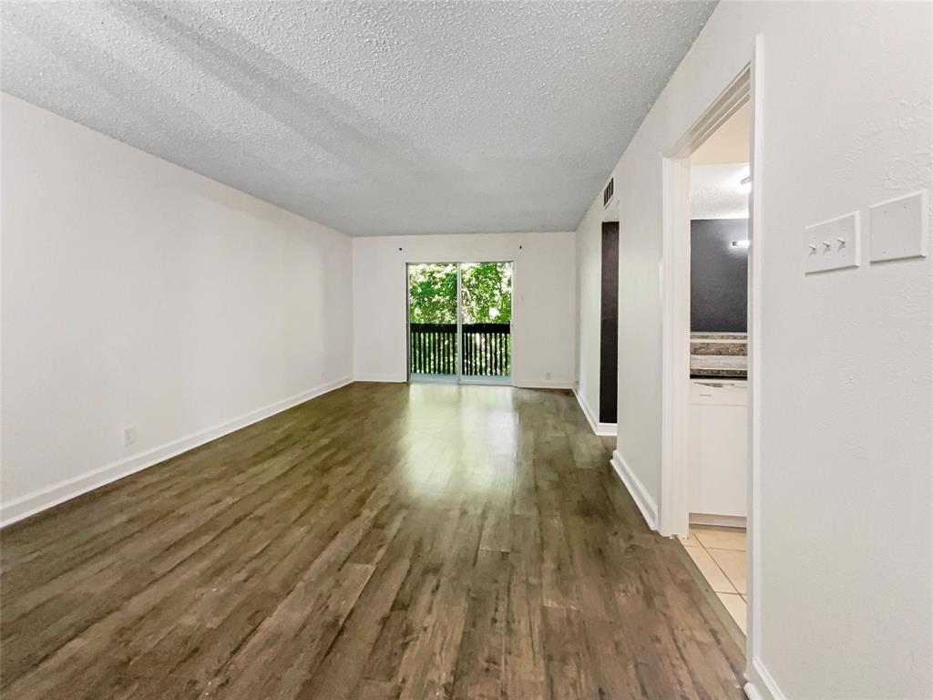 River Oaks Condos - Residential