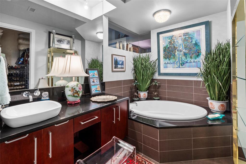 One Montgomery Plaza Residence Condo - Residential