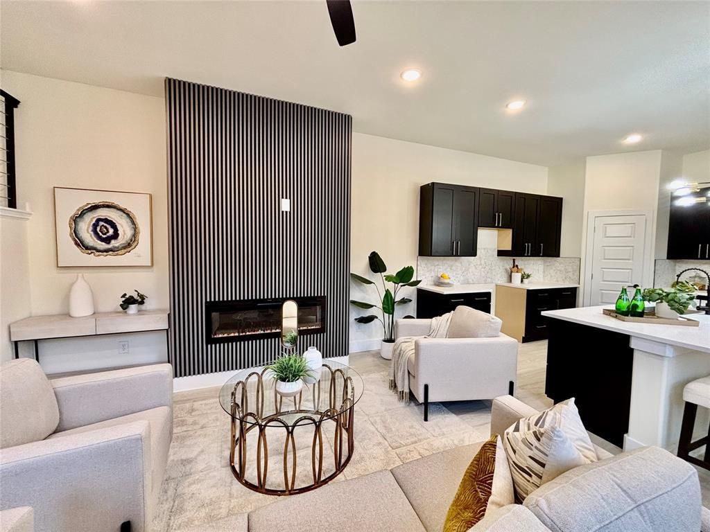 Photo of 2716 Dorris Street, Dallas, TX 75215 (MLS # 21208425)