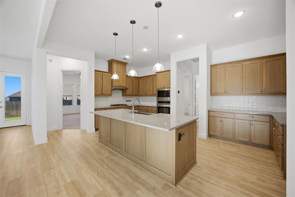 2213 Windy Hill Lane