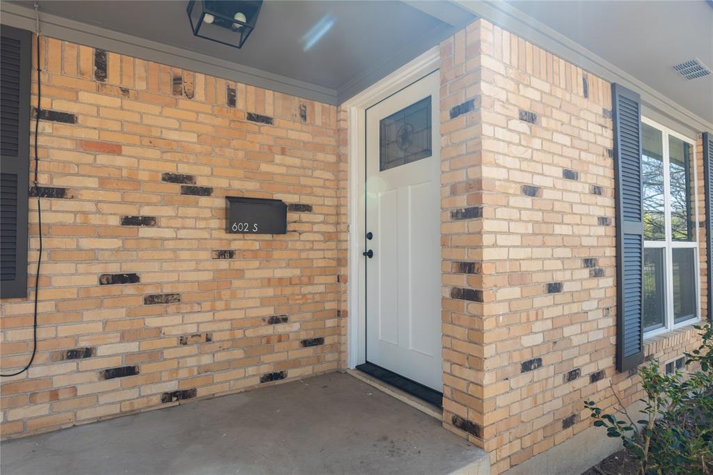 602 N Morris Street B