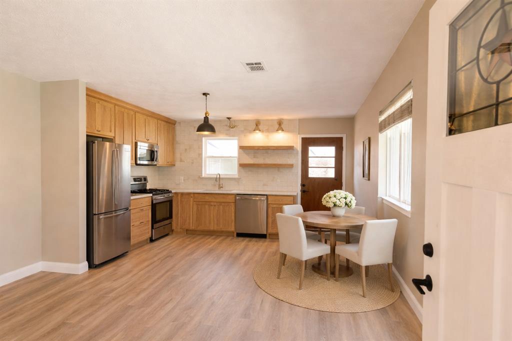 602 N Morris Street B